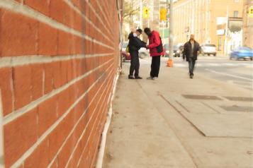 Blurred image, Long shot, 2 people, Exchanging in public